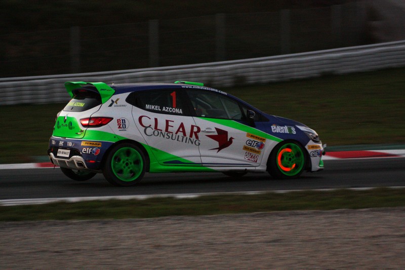 Gran final de temporada de Mikel Azcona en Montmel&oacute;